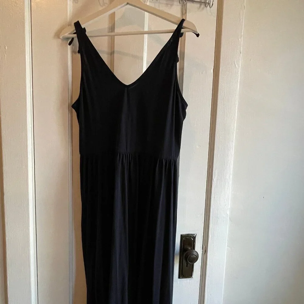 Maxi navy blue dress with adjustable straps size M, fits like L/XL - Picture 5 of 5